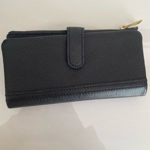 Black fossil wallet